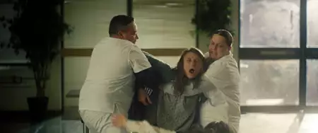 Mroczny lokator - galeria zdjęć - filmweb