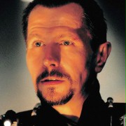 Gary Oldman