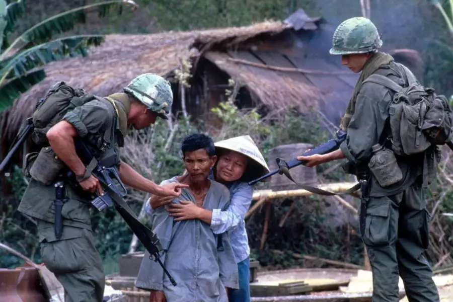 Pluton - galeria zdjęć - filmweb