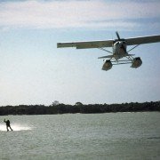 McCinsey's Island - galeria zdjęć - filmweb