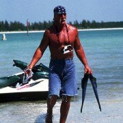 McCinsey's Island - galeria zdjęć - filmweb