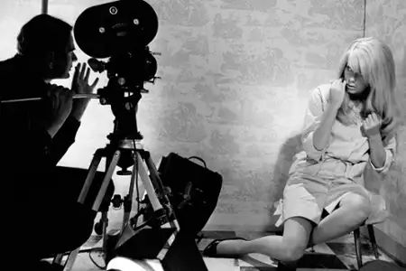 Wstręt - galeria zdjęć - filmweb