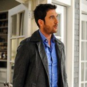 Hostages - galeria zdjęć - filmweb