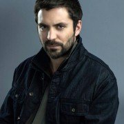 Hostages - galeria zdjęć - filmweb