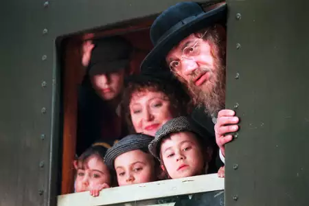 Złoto dezerter&oacute;w - galeria zdjęć - filmweb