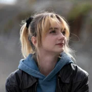 Lynley - galeria zdjęć - filmweb