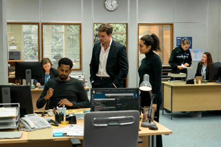 Odcinek 3 Careless in Red