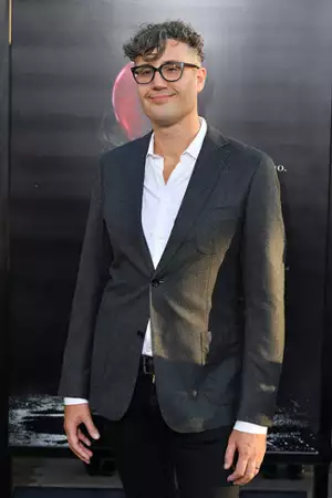 To - galeria zdjęć - filmweb