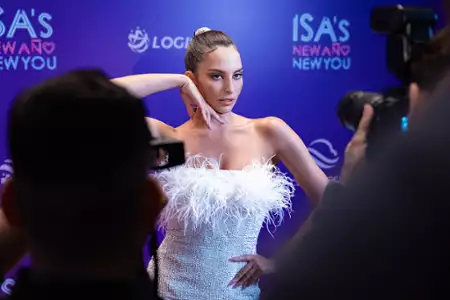 Neon - galeria zdjęć - filmweb