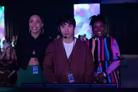 Neon - galeria zdjęć - filmweb