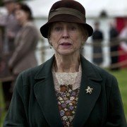 Resistance - galeria zdjęć - filmweb