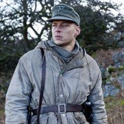Resistance - galeria zdjęć - filmweb