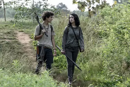 The Walking Dead: Nowy Świat - galeria zdjęć - filmweb