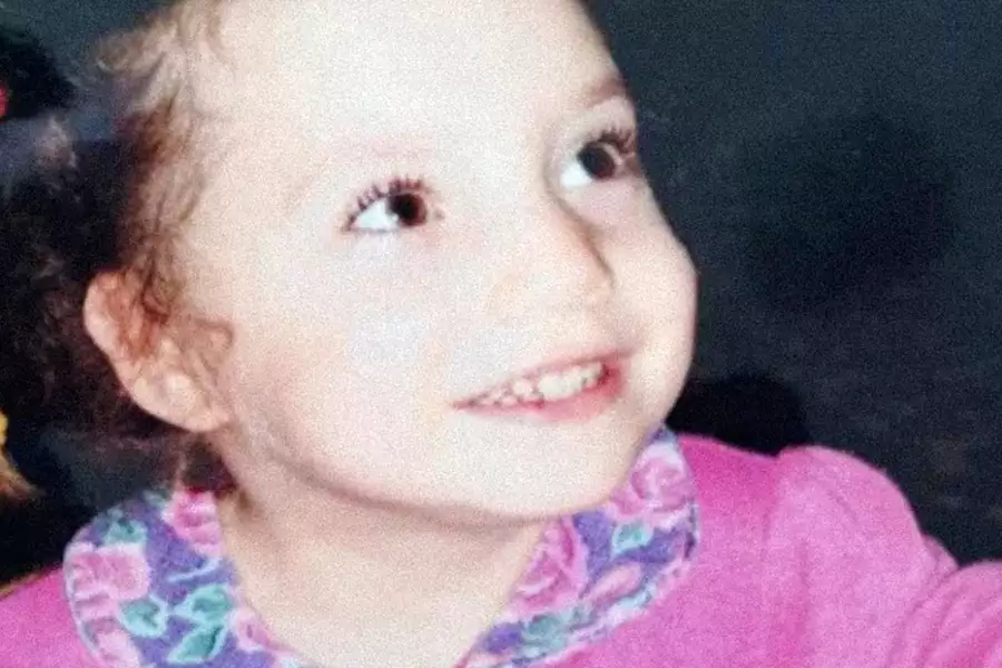 Dziecko czy oszustka: Przypadek Natalii Grace - galeria zdjęć - filmweb