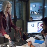 iZombie - galeria zdjęć - filmweb