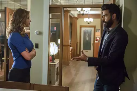 iZombie - galeria zdjęć - filmweb