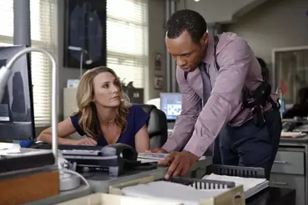 iZombie - galeria zdjęć - filmweb