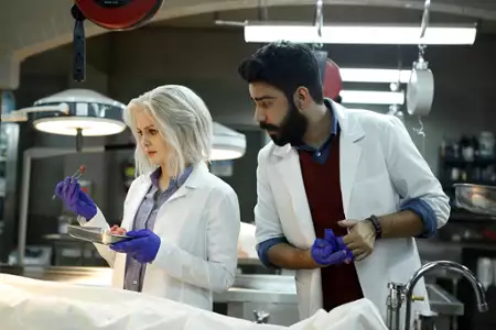iZombie - galeria zdjęć - filmweb