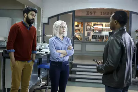iZombie - galeria zdjęć - filmweb
