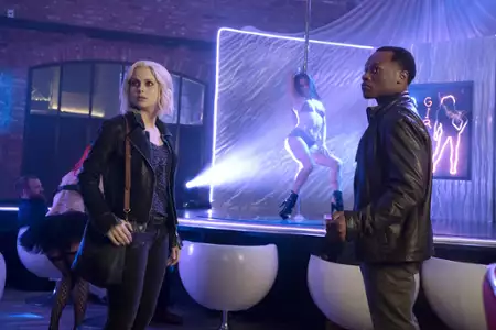 iZombie - galeria zdjęć - filmweb