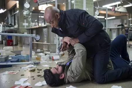 iZombie - galeria zdjęć - filmweb