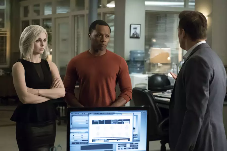 iZombie - galeria zdjęć - filmweb