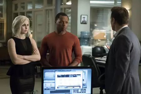 iZombie - galeria zdjęć - filmweb