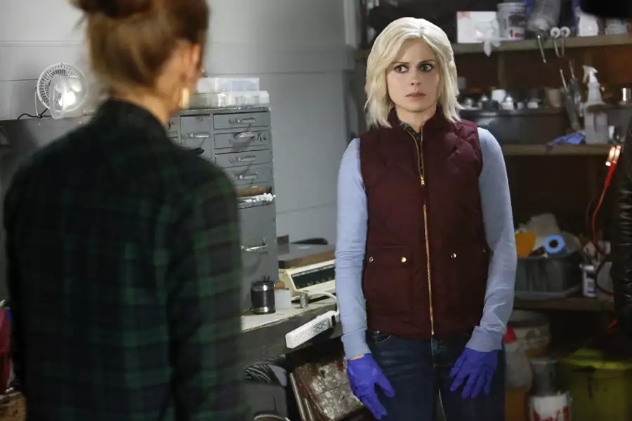 iZombie - galeria zdjęć - filmweb