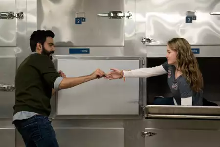 iZombie - galeria zdjęć - filmweb