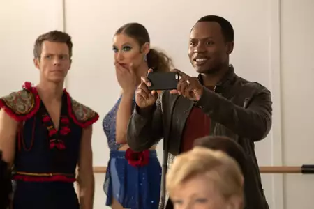 iZombie - galeria zdjęć - filmweb