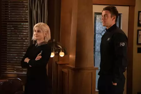 iZombie - galeria zdjęć - filmweb