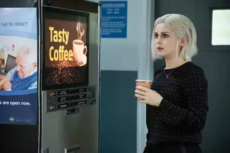 iZombie - galeria zdjęć - filmweb