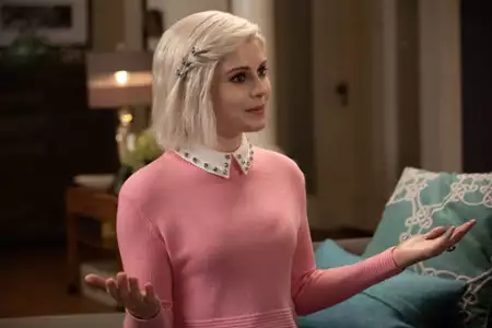 iZombie - galeria zdjęć - filmweb