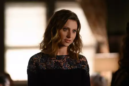 iZombie - galeria zdjęć - filmweb