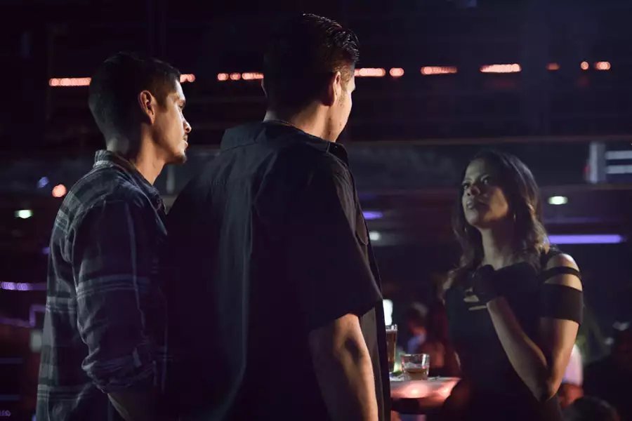 Posłańcy - galeria zdjęć - filmweb