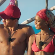 Too Hot to Handle - galeria zdjęć - filmweb