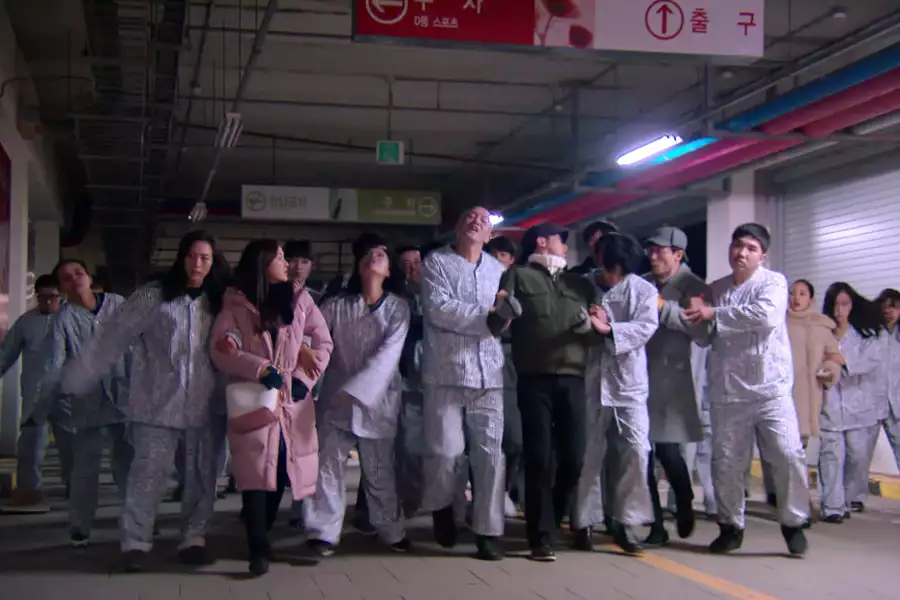 Busted! - galeria zdjęć - filmweb