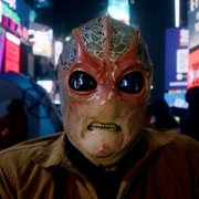 Resident Alien - galeria zdjęć - filmweb