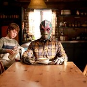 Resident Alien - galeria zdjęć - filmweb