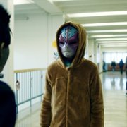 Resident Alien - galeria zdjęć - filmweb