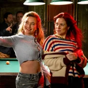 Resident Alien - galeria zdjęć - filmweb