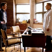 Resident Alien - galeria zdjęć - filmweb