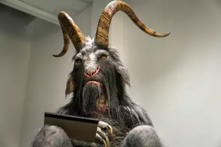 Evil - galeria zdjęć - filmweb