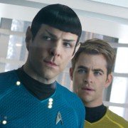 W ciemność. Star Trek - galeria zdjęć - filmweb