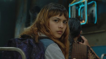 Sezon 1 Odcinek 1 Wezwanie ziemi