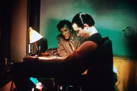 Samotny w obliczu prawa - galeria zdjęć - filmweb