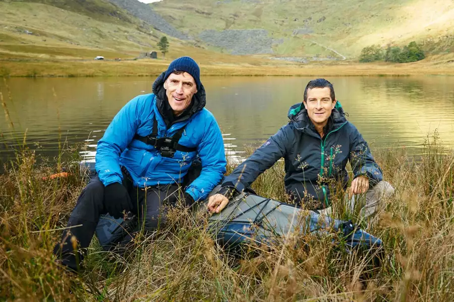Bear's Mission With... - galeria zdjęć - filmweb