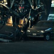 Charlie Adler w Transformers