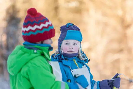 Kacper i Emma - zimowe wakacje - galeria zdjęć - filmweb