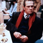Ścigany - galeria zdjęć - filmweb